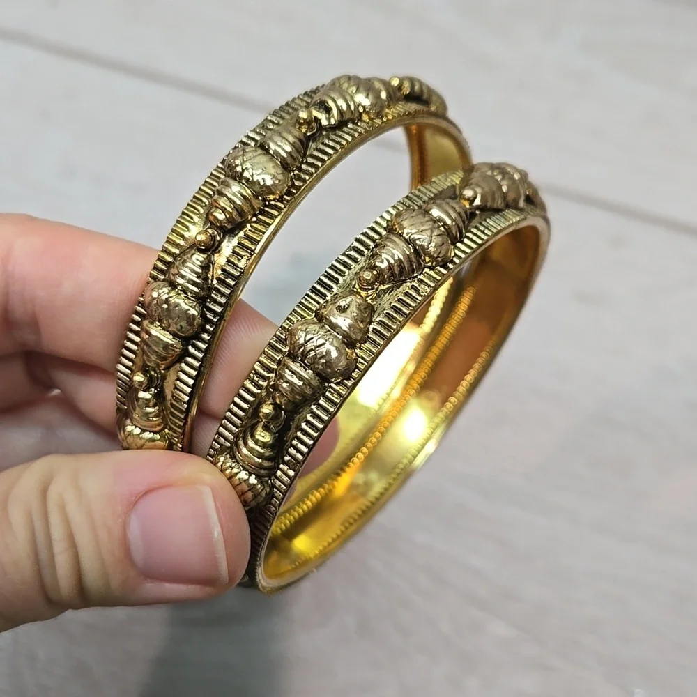 NEW 2PC Bohemain Hobo Gypsy Made In India Elegant Gold-Tone Bangle Bracelets